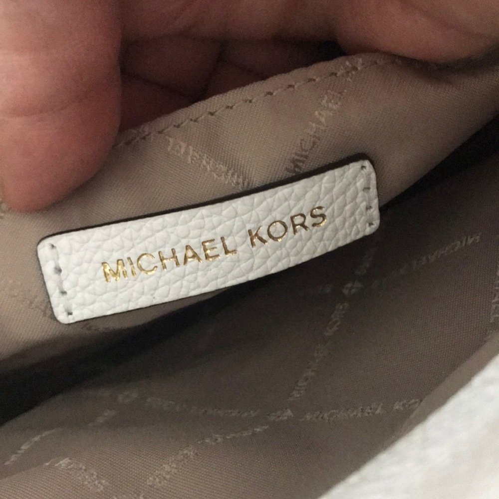 Michael Kors Kinsley Accordion Satchel - Picture 3 of 8